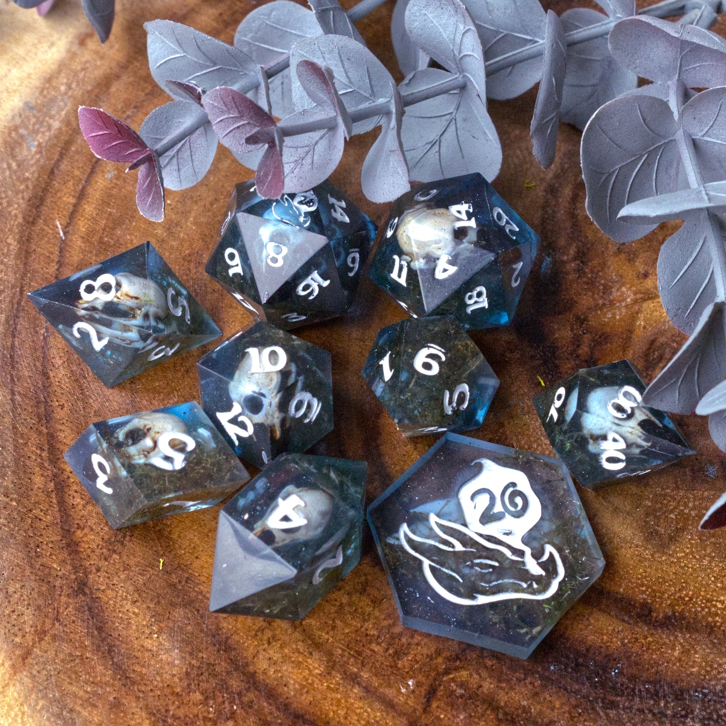 Three Eyed Raven Skull Dice Set